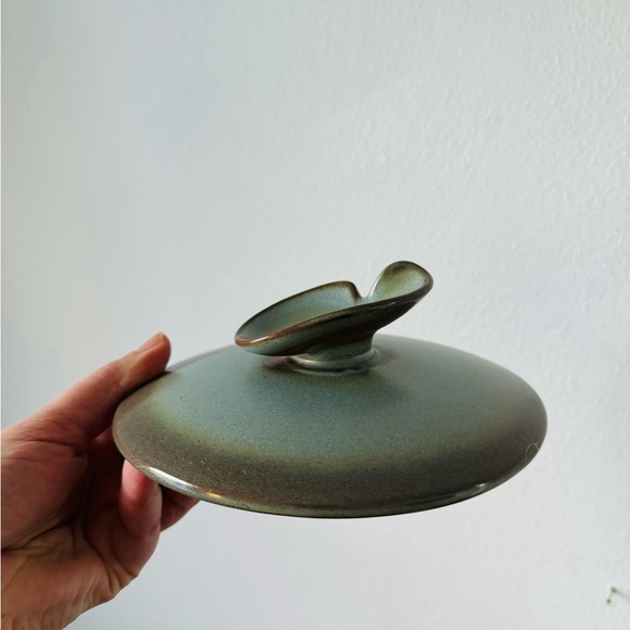 Frankoma 4w Prairie Green Casserole Bean Crock Pot With Lid - Picture 5 of 12